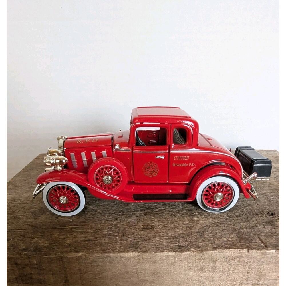 NEW 1932 **** CHEVY FIRE CHIEF CAR DIECAST CONFEDERATE SERIES